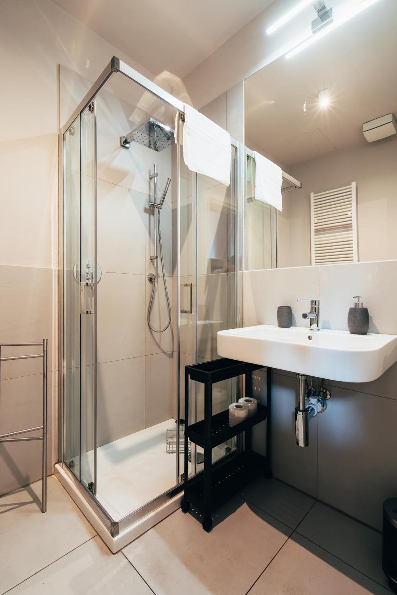 Bologna Suites - Private Bathroom Dış mekan fotoğraf